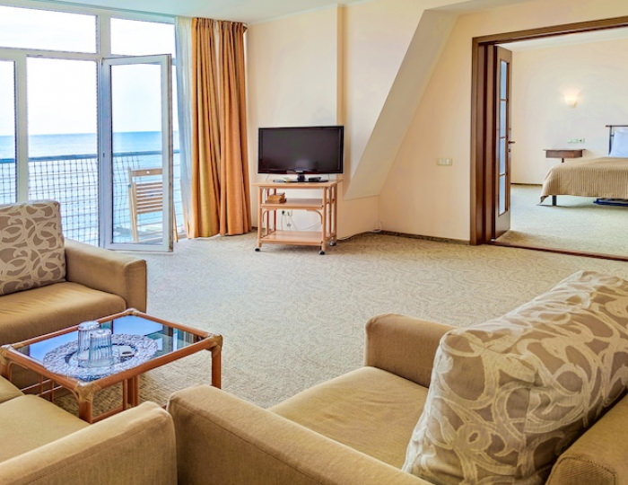 Люкс 2-местный 2-комнатный - Эко-отель «Левант»