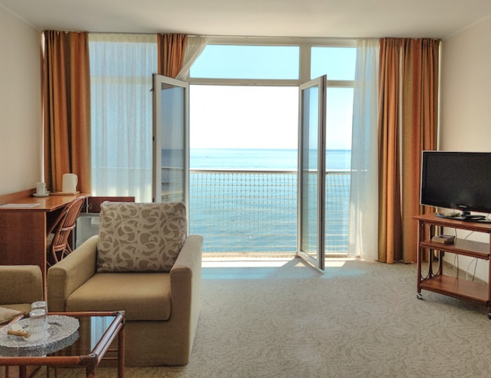 Люкс 2-местный 2-комнатный - Эко-отель «Левант»