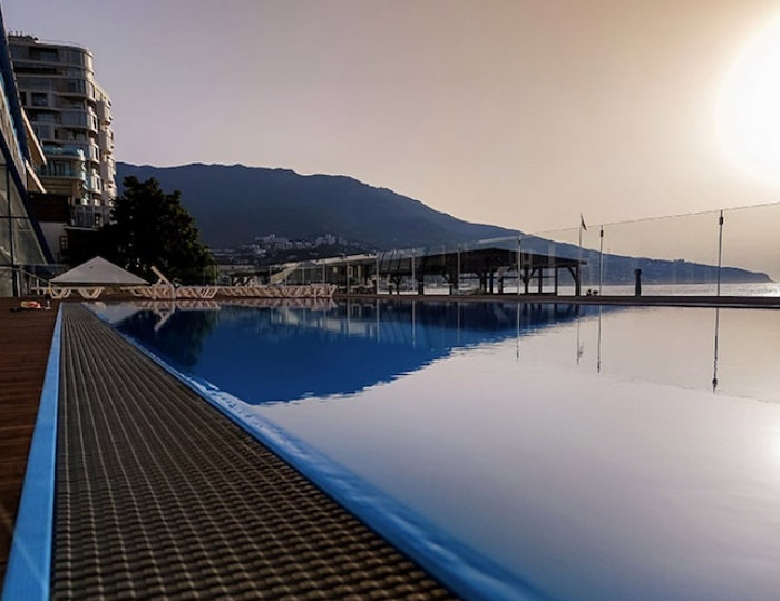 Бассейны - Эко-отель «Левант»